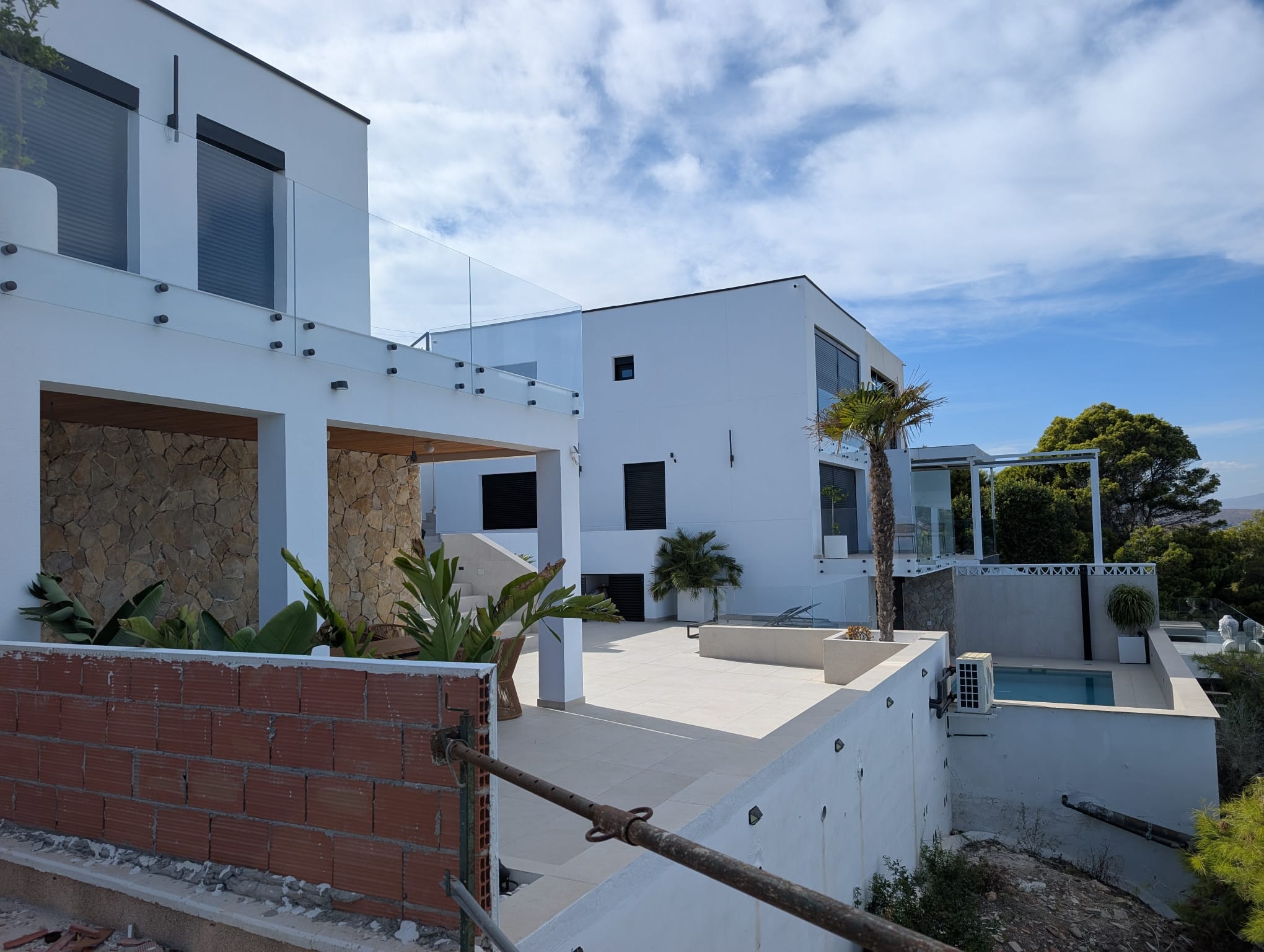 Conócenos 1761599370537